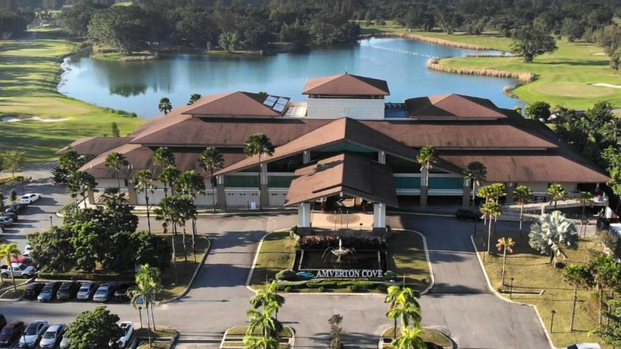 Amverton Cove Golf & Island Resort