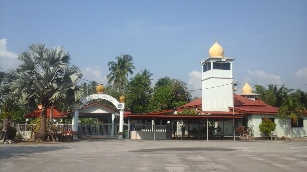 Masjid Al-Azim, Kampung Kelanang
